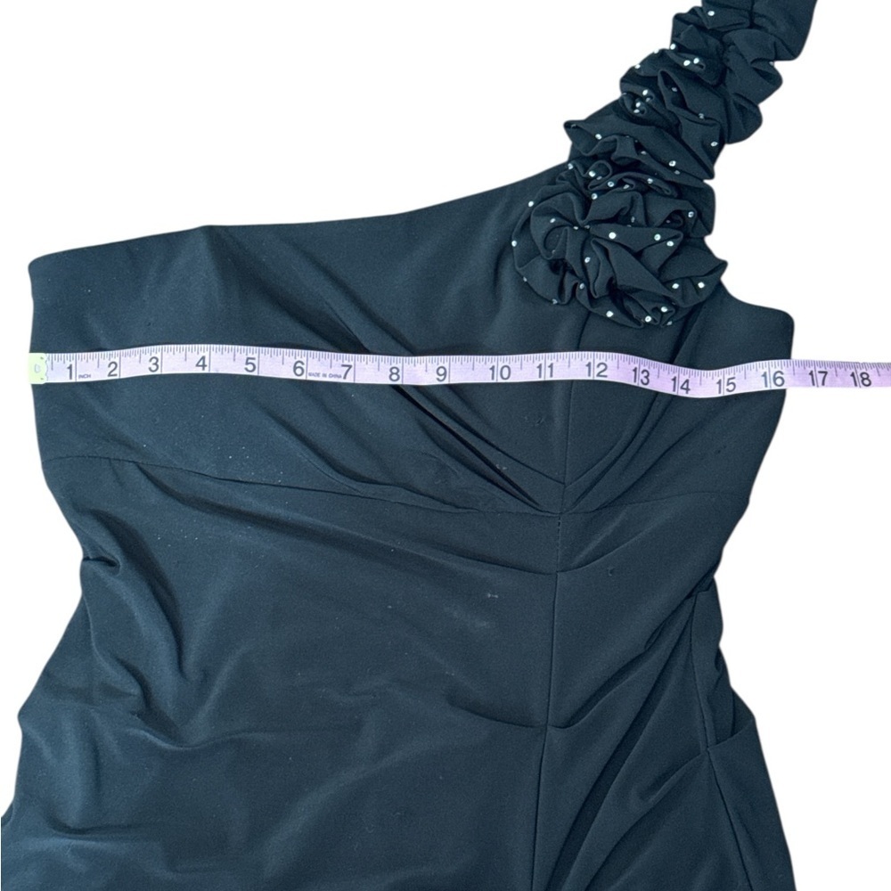 Betsy & Adam Black One Shoulder Ruched Gown Rhinestone Detail Size M - Picture 15 of 16